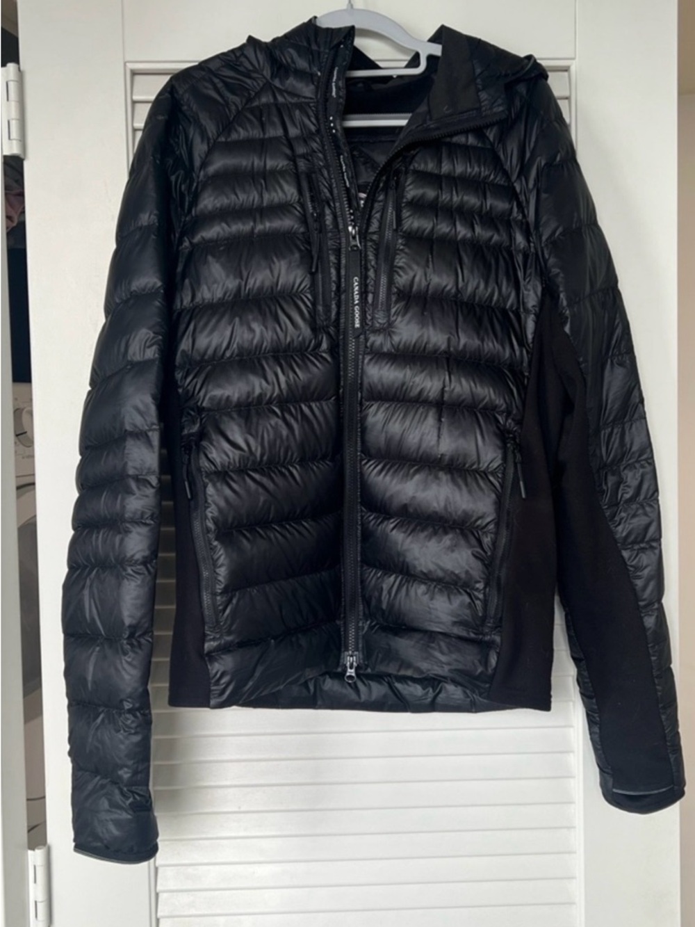 Canada Goose Men’s HyBridge Lite Jacket